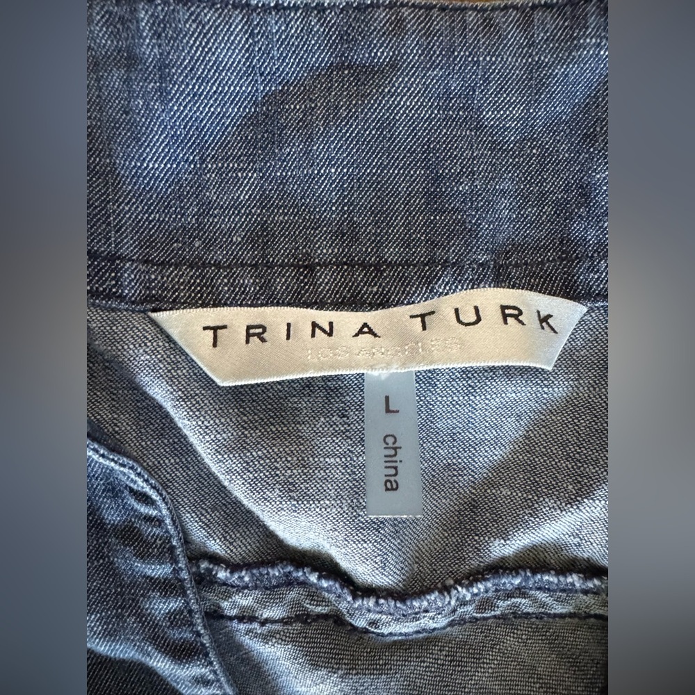 🌺Trina Turk Freyed Blue Top - Picture 7 of 8